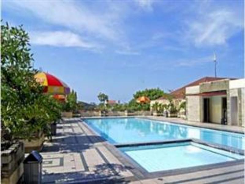 Karlita Hotel Tegal Buitenkant foto